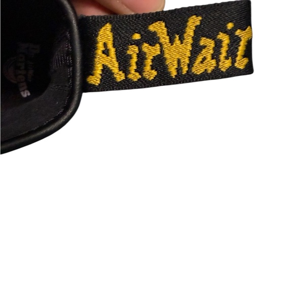 Dr. Martens Zavala Air Wair Black Boots AW004 Women's Size 8 - Picture 4 of 10